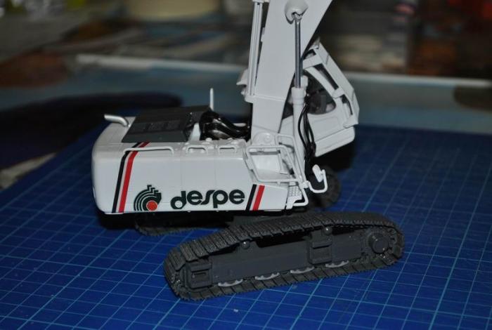 Liebherr 944