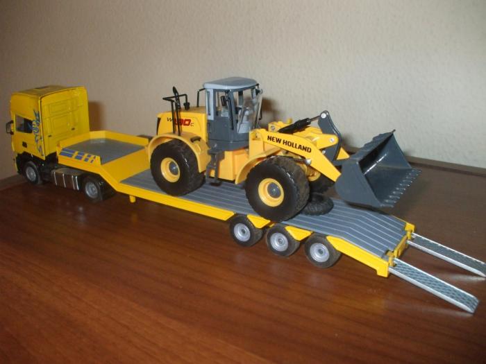 Pianale con carico New Holland W190 C