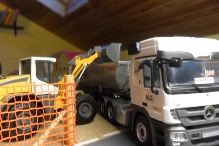 liebherr carica bilico.JPG