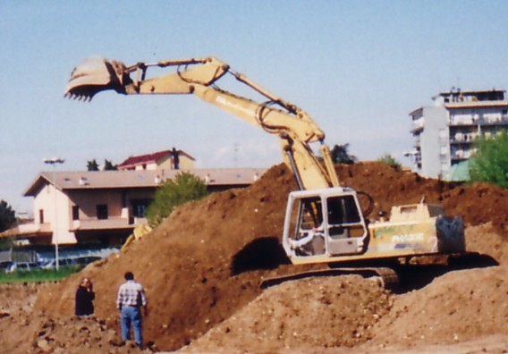Fiat-Hitachi FH 200E
