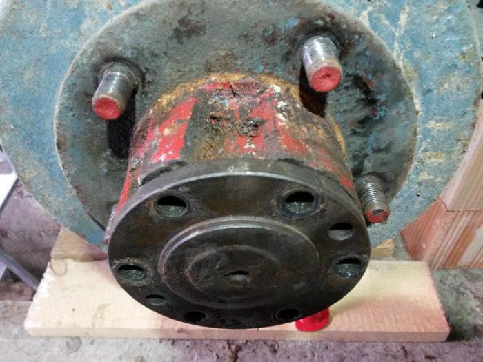 DR12 mozzo ruota post sx chiuso