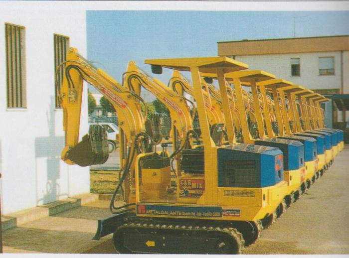 Carmix miniescavatore
