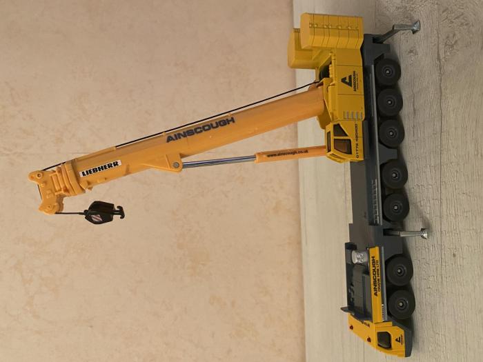LIEBHERR LTM1400-7.1 AINSCOUGH- PORTATA MAX 400 TON